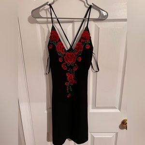Windsor Rose Embroidered Mini Bodycon Dress - Size M